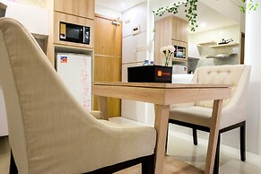 Comfortable Premiere 1BR at The Oasis Apartment