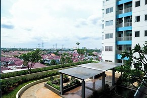 Pool View Studio Room Apartment The Nest Puri
