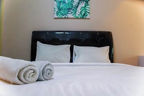 Pool View Studio Room Apartment The Nest Puri