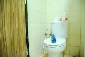 Prime Location Studio Apartment at Elpis Residence near Ancol