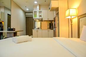 Prime Location Studio Apartment at Elpis Residence near Ancol