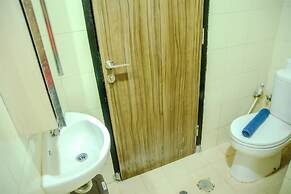 Prime Location Studio Apartment at Elpis Residence near Ancol