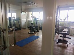 Modern Elegant Studio Grand Kamala Lagoon Apartment