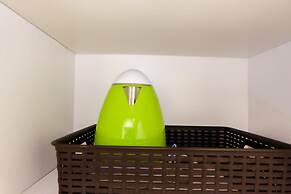 Modern Elegant Studio Grand Kamala Lagoon Apartment