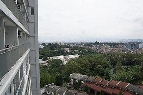 Spacious 1BR Dago Suites Apartment