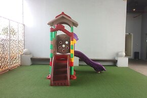 Simply Homey Studio Room at GP Plaza Apartment