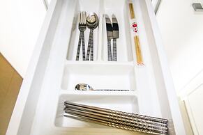 Cozy and Minimalist 1BR @ Oasis Apartment