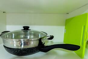 Studio Room Azalea Suites Apartment