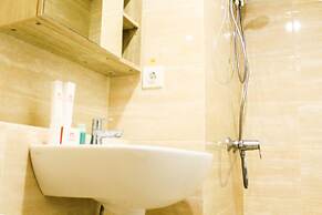 Modern and Comfortable Studio Springwood Apartment