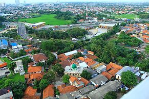 Modern and Comfortable Studio Springwood Apartment