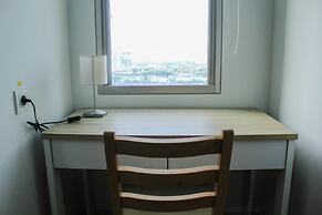 Modern and Comfortable Studio Springwood Apartment