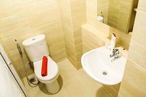 Modern and Comfortable Studio Springwood Apartment