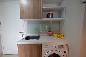 Modern and Cozy 2BR @Springlake Bekasi Apartment