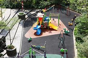 Modern and Cozy 2BR @Springlake Bekasi Apartment