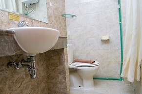 2BR Apartment with Private Bathtub at Galeri Ciumbuleuit 1