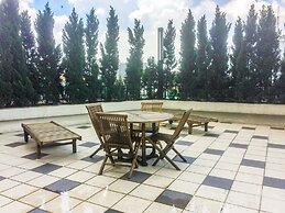 Brand New Studio The Oasis Apartment