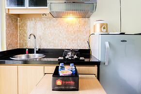 Minimalist Studio Green Pramuka Apartment