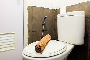 Minimalist Studio Green Pramuka Apartment