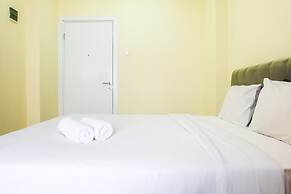 Minimalist Studio Green Pramuka Apartment