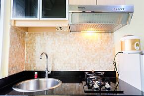 Minimalist Studio Green Pramuka Apartment