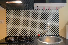 Gorgeous Studio Cinere Bellevue Apartment