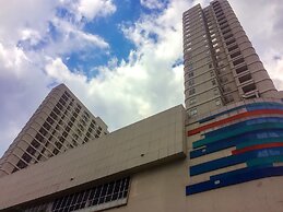 Gorgeous Studio Cinere Bellevue Apartment