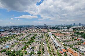 1BR Midtown Signature Apartment with Sofa Bed