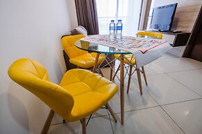 1BR Midtown Signature Apartment with Sofa Bed