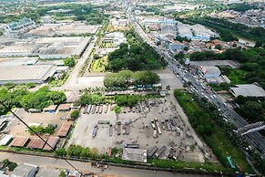 New Furnished Studio Apartment Springwood Residence