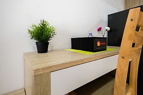 New Furnished Studio Apartment Springwood Residence