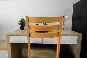 New Furnished Studio Apartment Springwood Residence