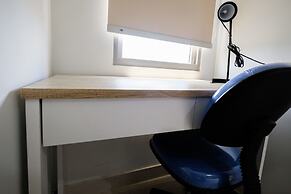 New Furnished Studio Apartment Springwood Residence