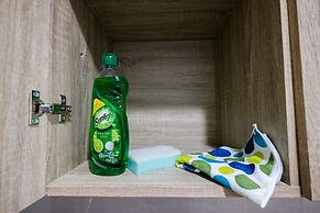 Exclusive Studio Apartment Springwood Residence