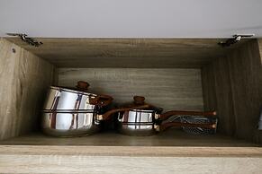 Exclusive Studio Apartment Springwood Residence