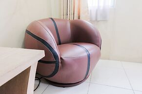 Minimalist Studio Room Great Western Apartment