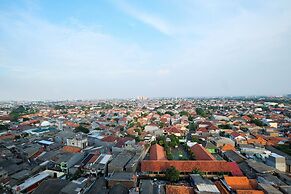 Comfy 2BR Bassura City Apartment Near Bassura Mall