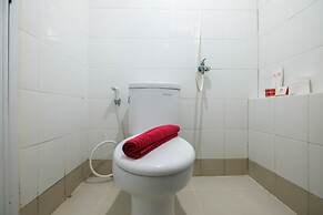 Comfy 2BR Bassura City Apartment Near Bassura Mall