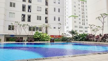 Comfy 2BR Bassura City Apartment Near Bassura Mall
