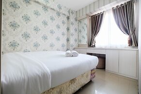 Comfy 2BR Bassura City Apartment Near Bassura Mall