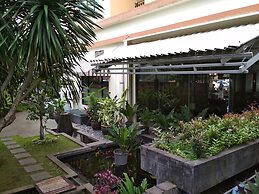 Elegant 2BR Apartment at Grand Setiabudi