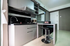 Modern and Comfort 2BR Bassura City Apartment