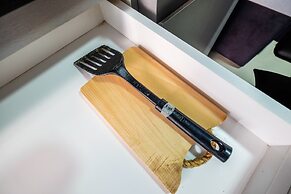 Modern and Comfort 2BR Bassura City Apartment