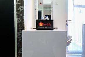 Minimalist 2BR Pancoran Riverside Apartment