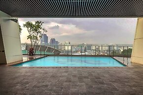 Minimalist Studio Menteng Park Apartment