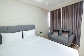 Minimalist Studio Menteng Park Apartment