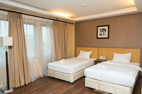 Spacious Studio Room at Grand Setiabudi Apartment