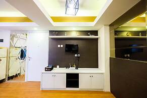 Spacious Studio Room at Green Pramuka Apartment