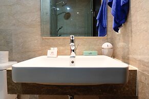 Best Price Studio Menteng Park Apartment