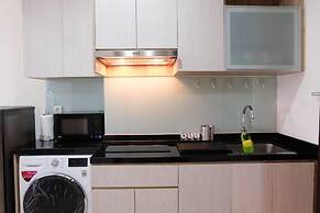 Best Price Studio Menteng Park Apartment
