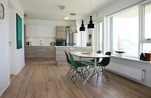 Nest Apartment Sparrow